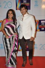 Vivek Oberoi, Priyanka Alva at Zee Awards red carpet in Mumbai on 6th Jan 2013 (204).JPG
